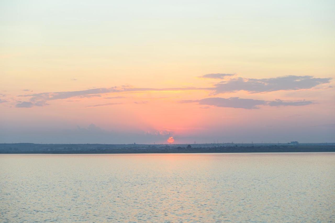 Sunset Lake Apartament Mamaja Zewnętrze zdjęcie